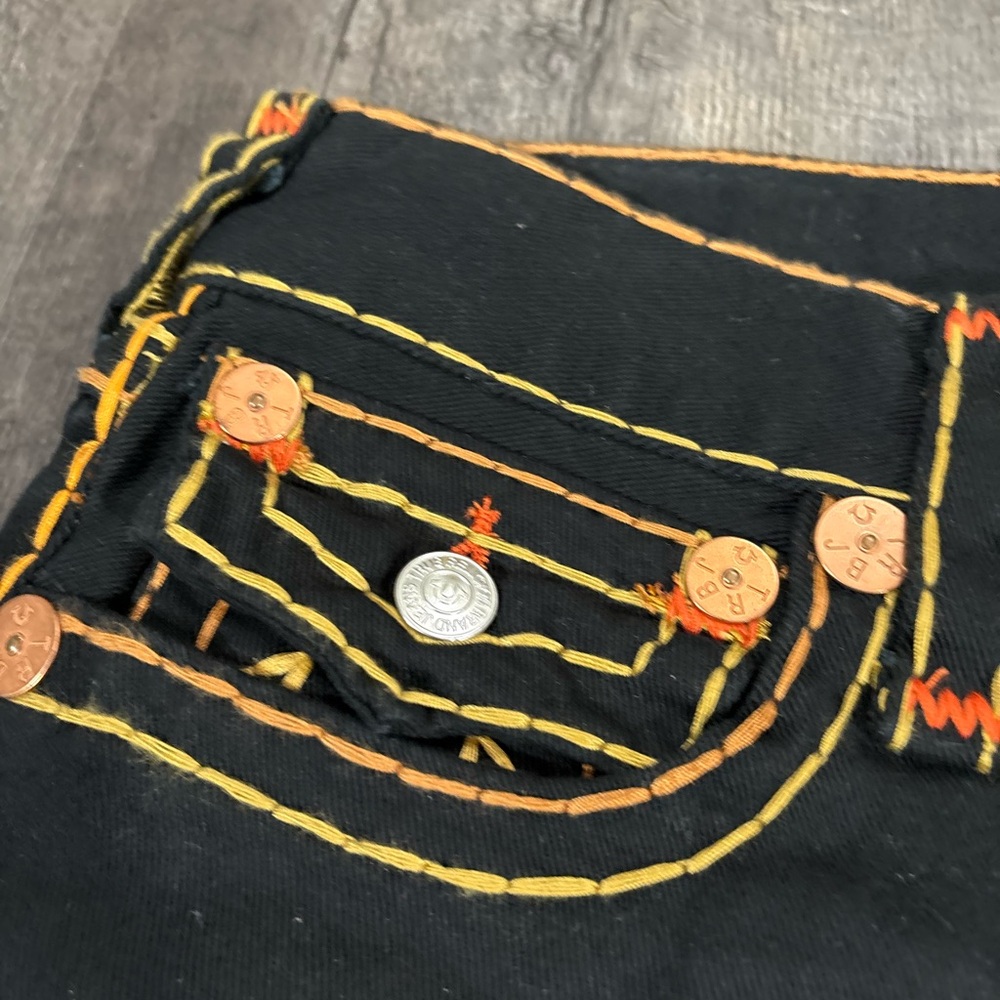NEW | TRUE RELIGION Men's Ricky Black Rinse Relaxed Straight Super T Jeans - Picture 4 of 7
